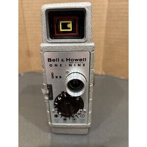 Vintage Bell & Howell One Nine Movie Hand Crank 8mm Movie Camera EUC